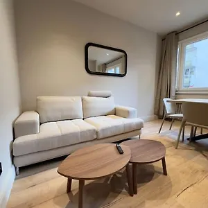 Joli 4 Pieces Tete D'or Appartement