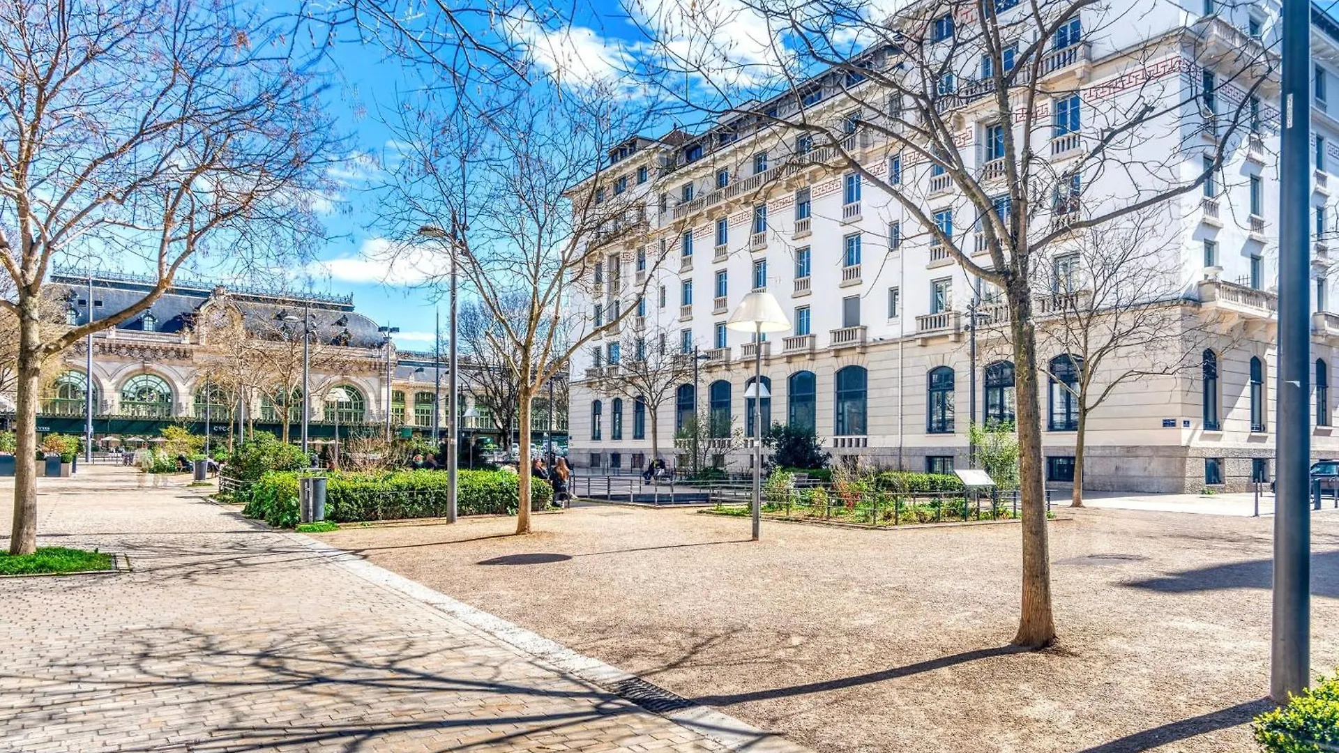 Le Martini - Agreable Studio Au Brotteaux Metro B Lyon 0*,